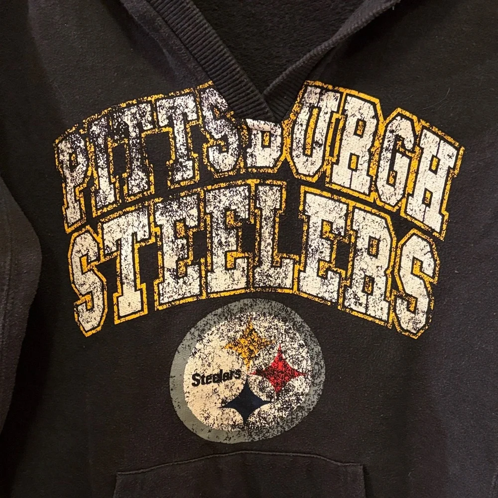 NFL Team Apparel Women's Black and Gold Hoodie - Picture 3 of 6